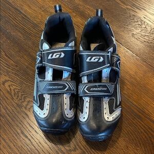 Black and Gray Cycling Shoes